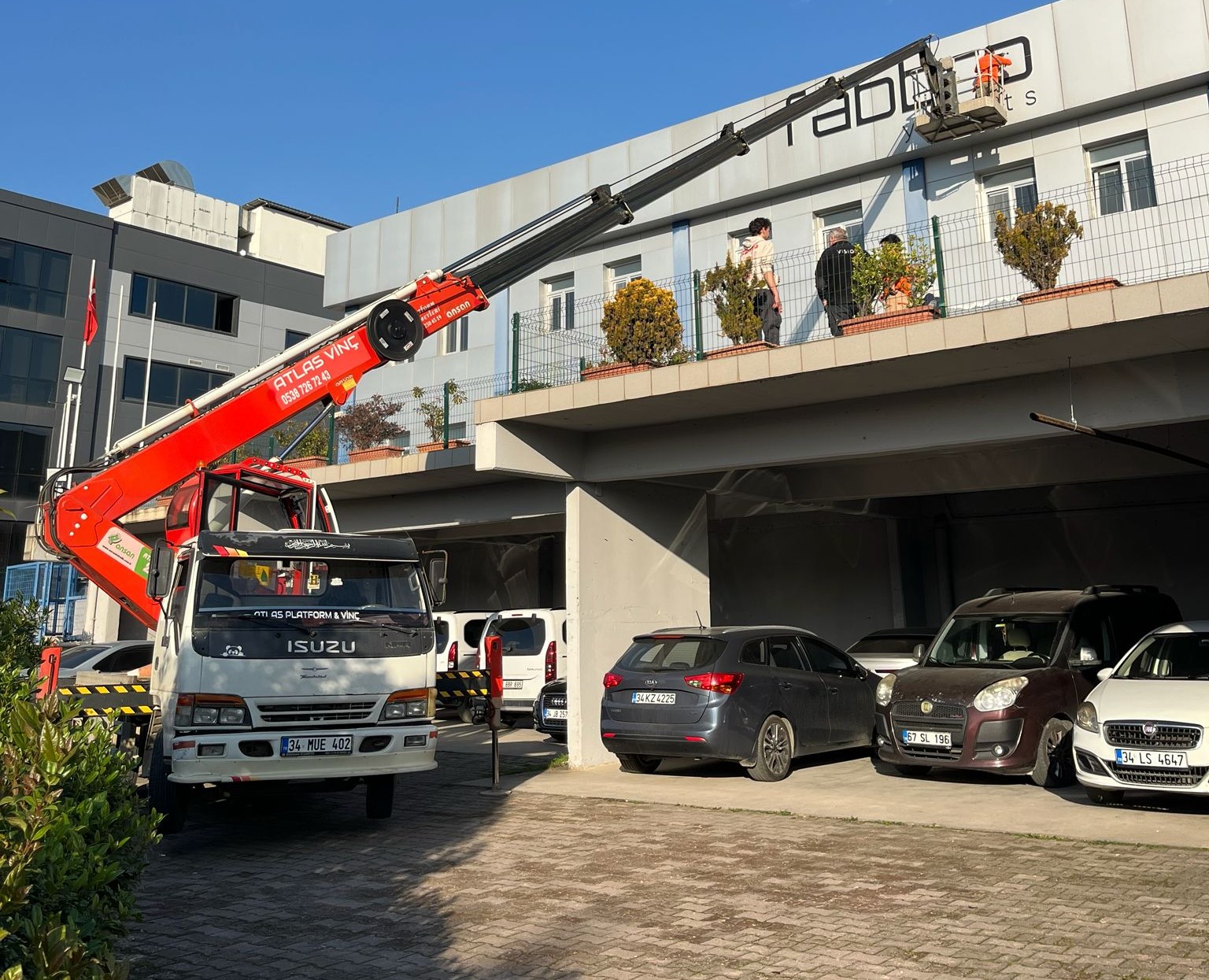 Gebze sepetli vinç kiralama araçları